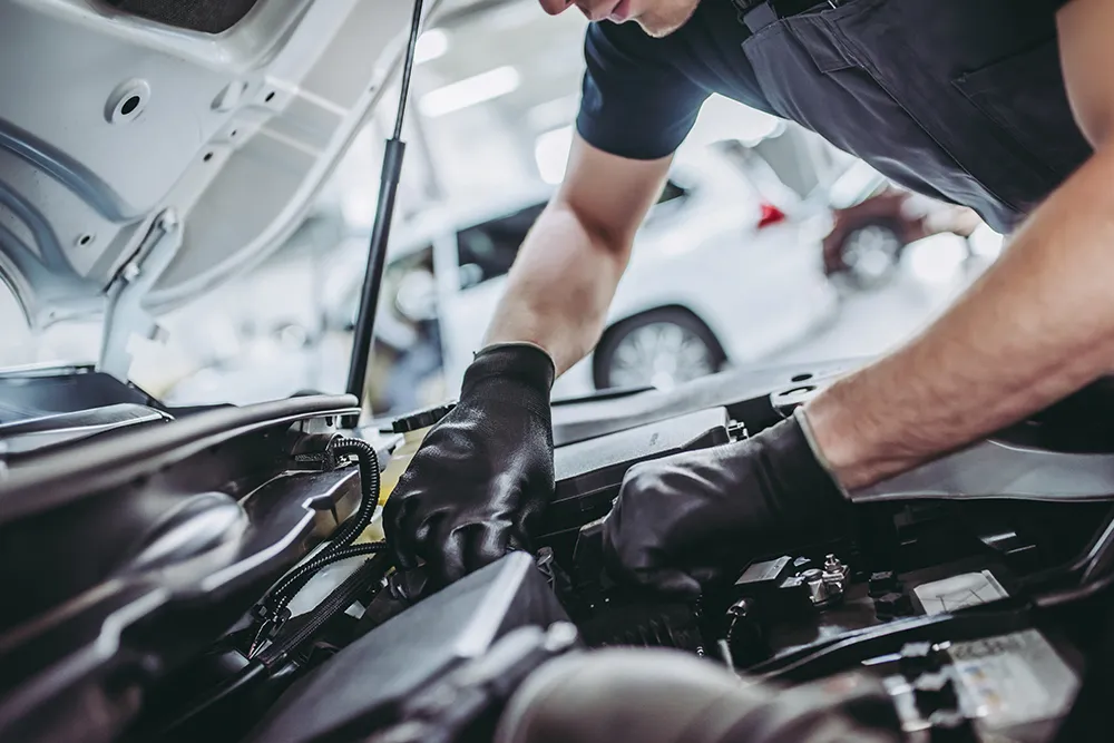 Signs My European Automobile's Engine Needs to Be Replaced